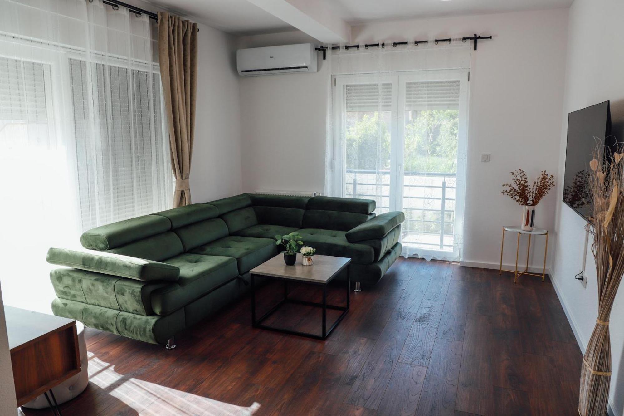 Holiday Apartments Ivano & Leo - Private Parking Zadar Exterior foto